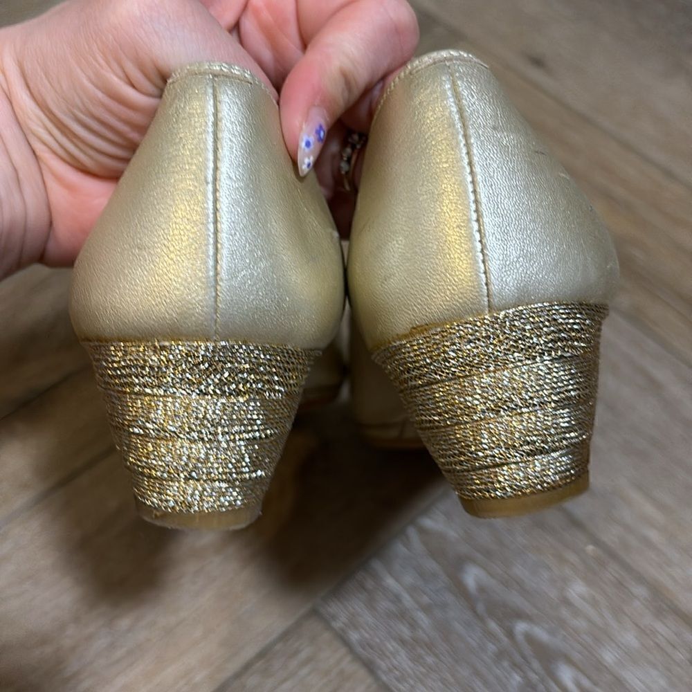 Prevata Wedge Heels - Picture 10 of 10